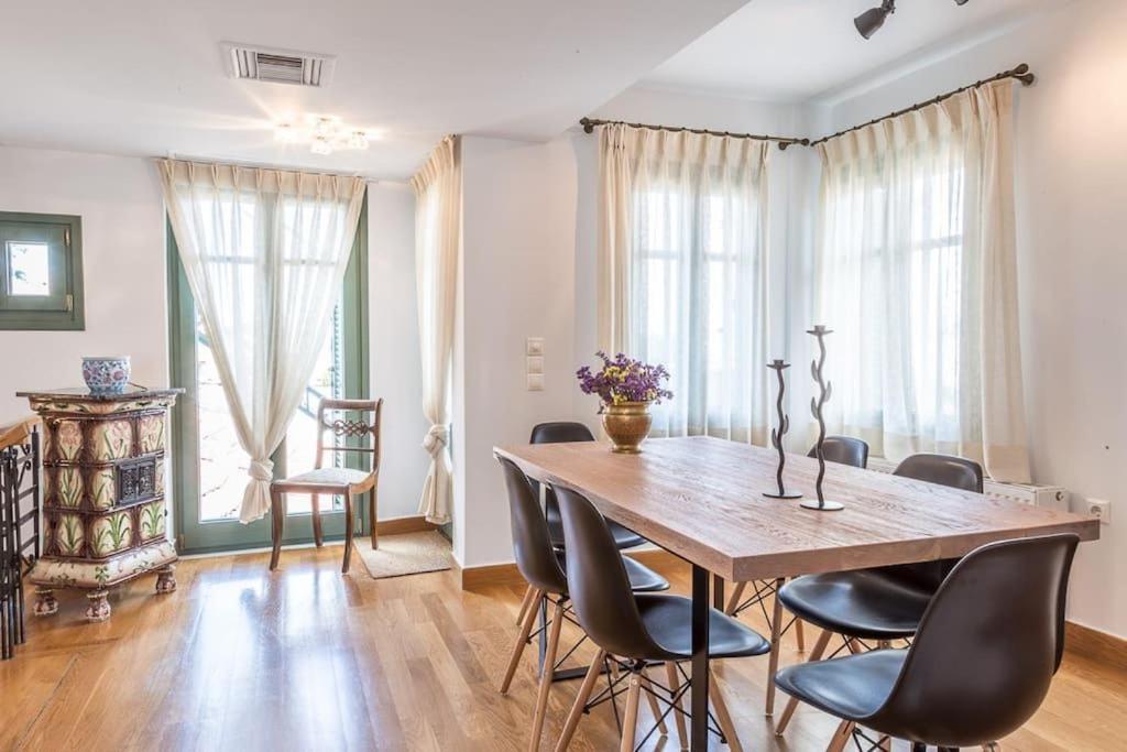 Aristocratic Home Under Acropolis Атина Екстериор снимка